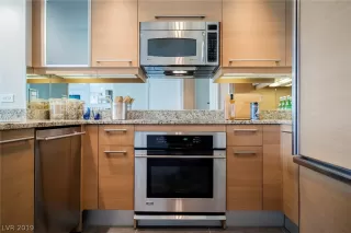 Photo #5: 2123988 Listing