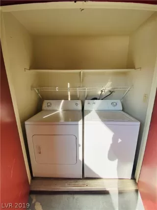 Photo #6: 2124035 Listing 