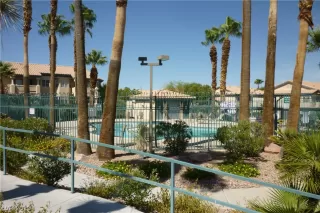 Photo #1: 2124056 Listing