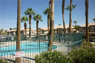 Photo #3: 2124056 Listing