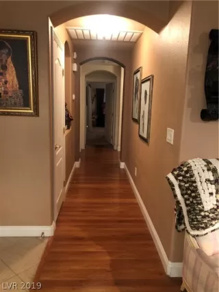 Photo #3: 2124190 Listing 