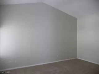 Photo #3: 2124276 Listing 