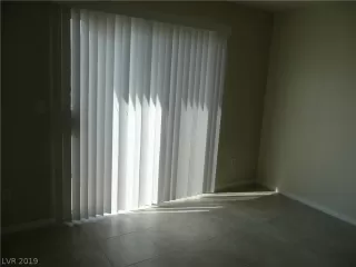 Photo #5: 2124276 Listing 