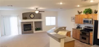 Photo #3: 2124277 Listing