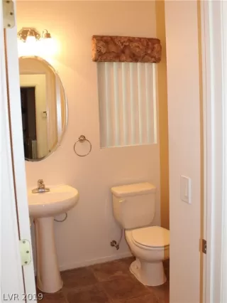 Photo #5: 2124277 Listing