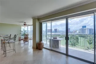 Photo #4: 2124280 Listing