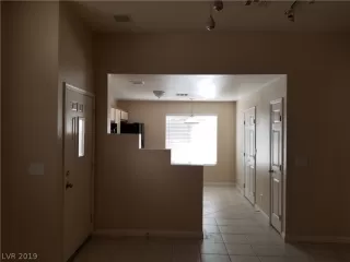 Photo #2: 2124331 Listing 