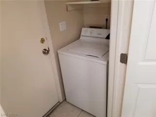 Photo #4: 2124331 Listing 