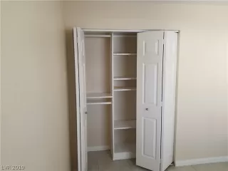 Photo #6: 2124331 Listing 