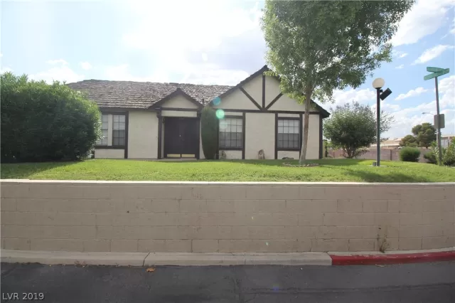 MLS: 2124348 Condo For Sale