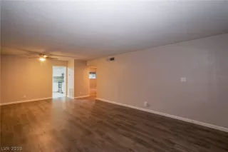 Photo #1: 2124405 Listing