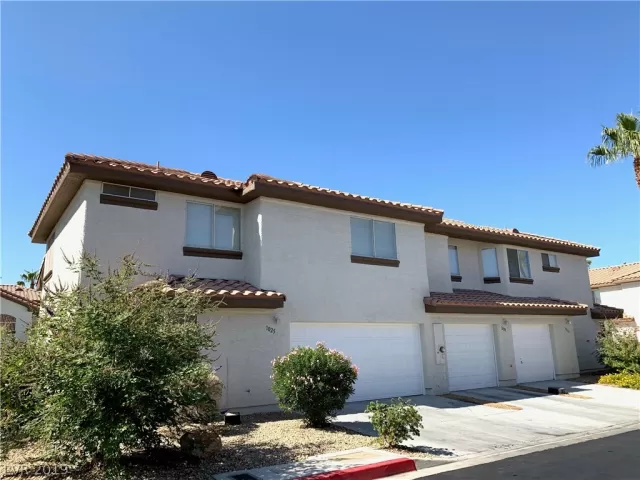 MLS: 2124463 Condo For Sale