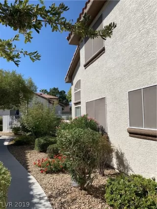 Photo #3: 2124463 Listing