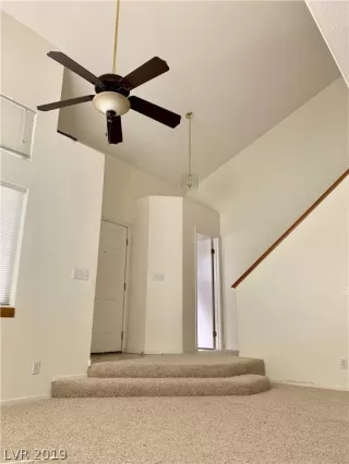 Photo #6: 2124463 Listing