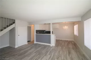 Photo #1: 2124464 Listing