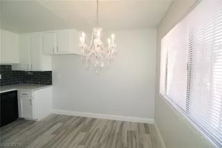 Photo #3: 2124464 Listing