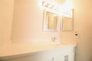 Photo #6: 2124464 Listing