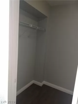 Photo #6: 2124467 Listing