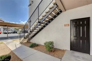 Photo #3: 2124507 Listing