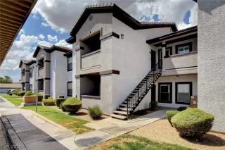 Photo #5: 2124507 Listing