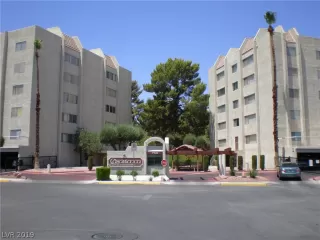 Photo #1: 2124512 Listing