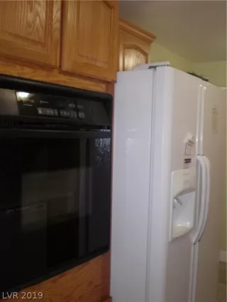 Photo #5: 2124512 Listing