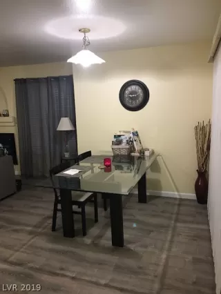 Photo #4: 2124536 Listing