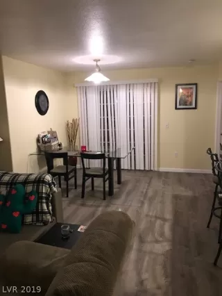 Photo #6: 2124536 Listing