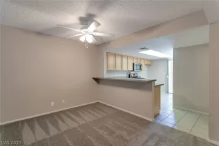 Photo #4: 2124555 Listing