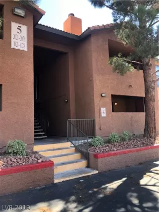 Photo #2: 2124565 Listing