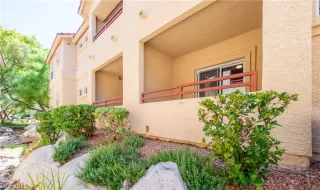 Photo #1: 2124568 Listing