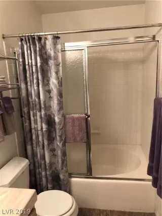 Photo #5: 2124607 Listing