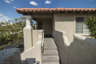 Photo #3: 2124611 Listing