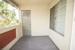 Photo #4: 2124611 Listing