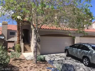 Photo #1: 2124622 Listing 