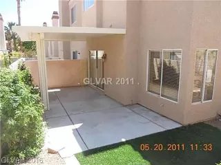 Photo #5: 2124622 Listing 