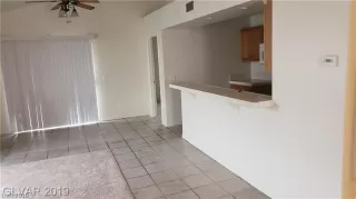 Photo #6: 2124640 Listing