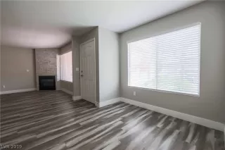 Photo #6: 2124685 Listing