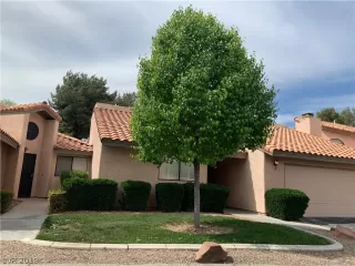 Photo #3: 2124713 Listing