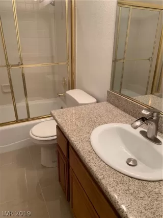 Photo #6: 2124713 Listing