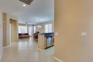 Photo #2: 2124725 Listing
