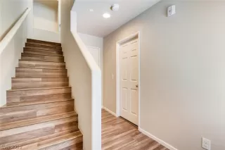 Photo #4: 2124743 Listing 