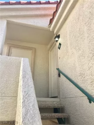 Photo #2: 2124777 Listing