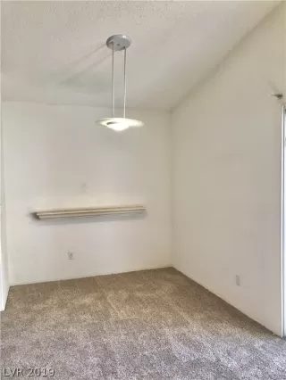 Photo #3: 2124777 Listing