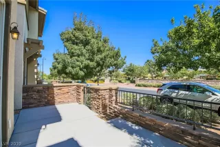 Photo #3: 2124804 Listing 