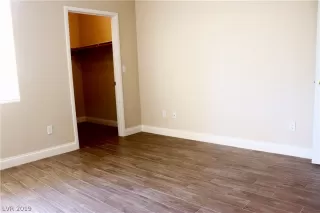 Photo #1: 2124839 Listing 