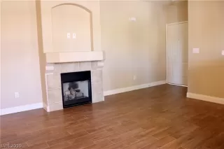 Photo #2: 2124839 Listing 