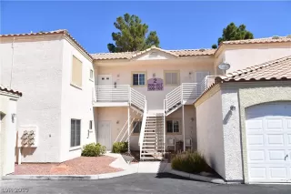 Photo #2: 2124887 Listing