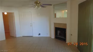 Photo #4: 2124901 Listing