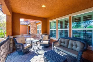 Photo #3: 2124917 Listing